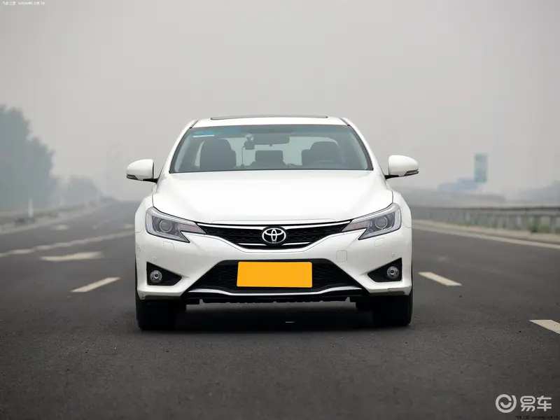 V6+后驱的真的快乐丰田锐志新葡京年轻人的“宝藏二手车”(图2)