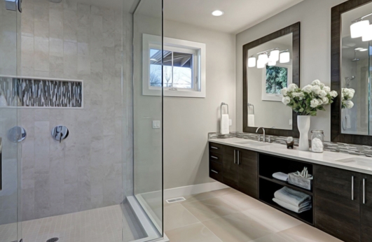 Improve Your Bathroom Experience with Custom Glass Shower Doors